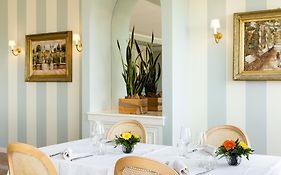 Hotel Tuder  3*